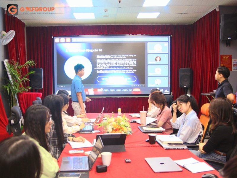 Từ zero đến master: Gi&aacute;m đốc Kỹ thuật Nguyễn Tuấn Anh đ&agrave;o tạo nh&acirc;n sự Golfgroupers trong kỷ nguy&ecirc;n số